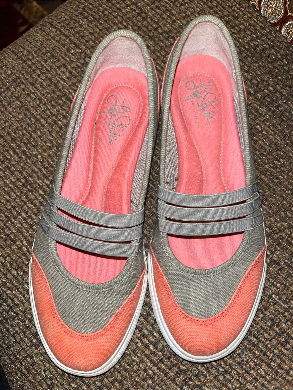 LIfe Stride Canvas Slip-On Flats in Coral and tan 7.5m women’s